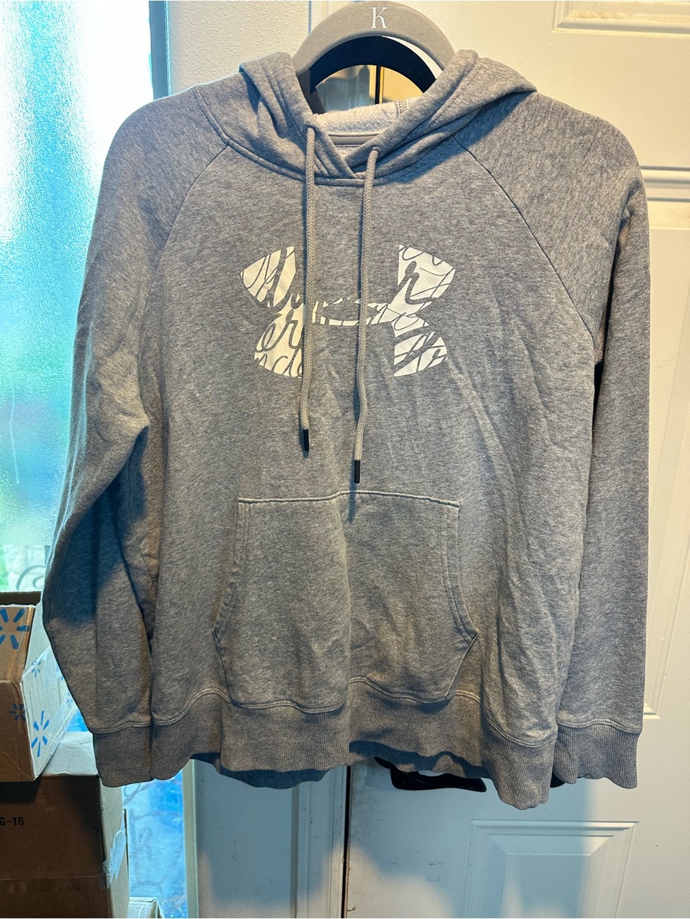 Under Armour Loose Fit Gray Hoodie with Patterned Logo
